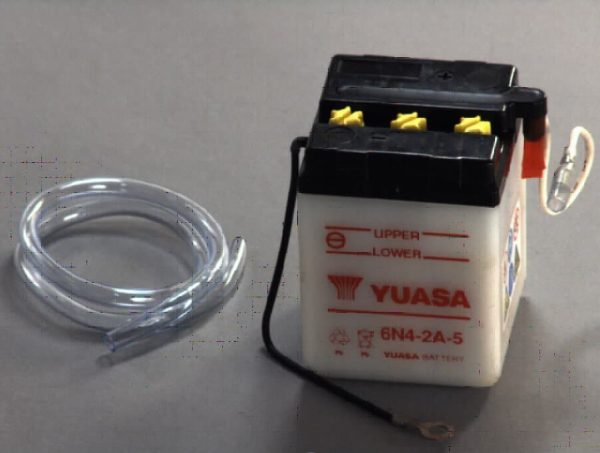 Akumulator YUASA 6N4-2A-5 4Ah P+